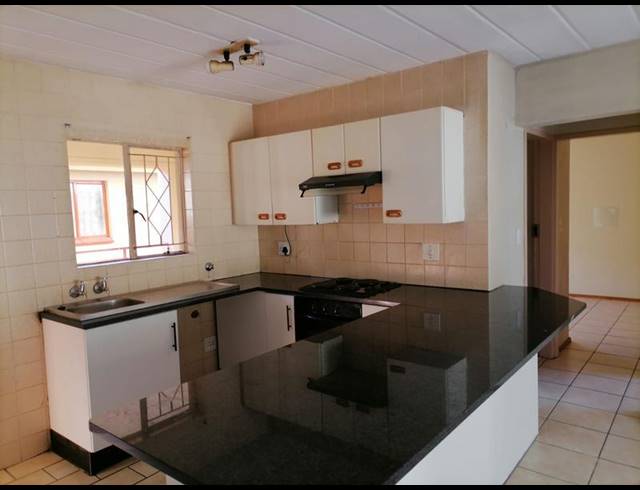 2 BEDROOM PROPERTY TO RENT IN HELDERKRUIN